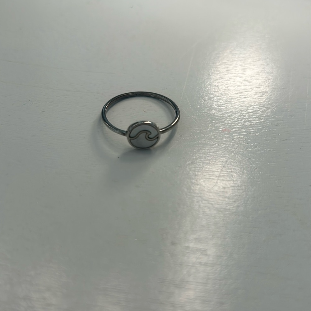 Pura Vida silver wave ring
